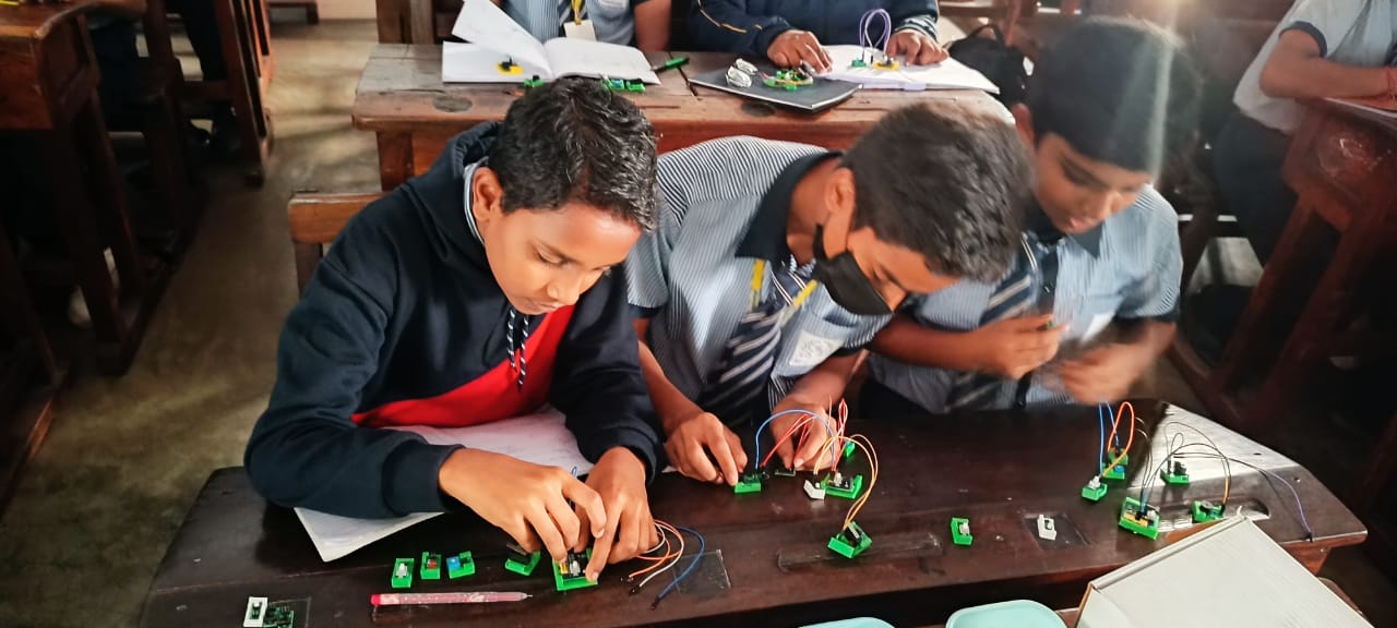 Elementary Electronics Practical Classes